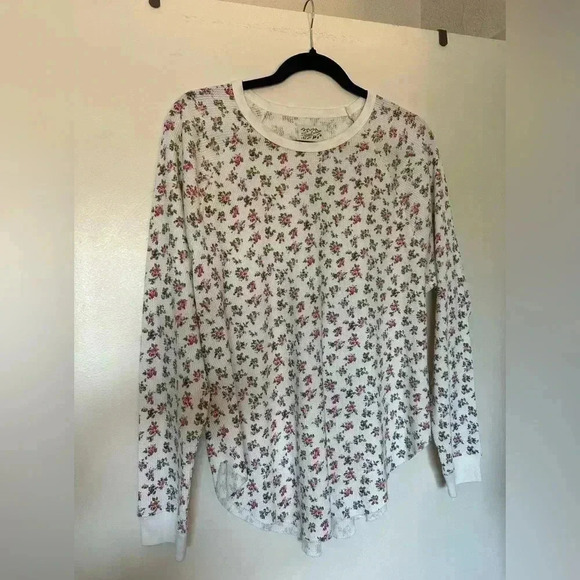 NWT The Great Outdoors Floral Thermal - Picture 1 of 7